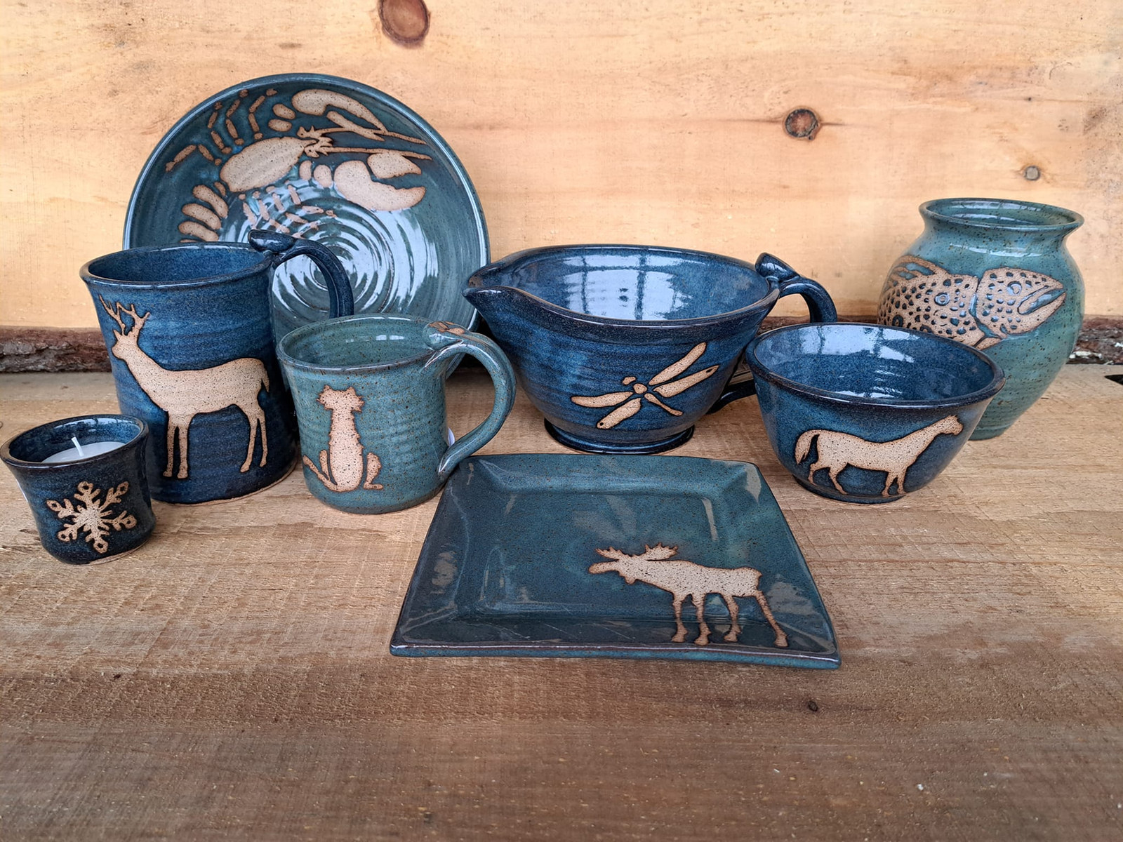 Blue bear motif pottery collection